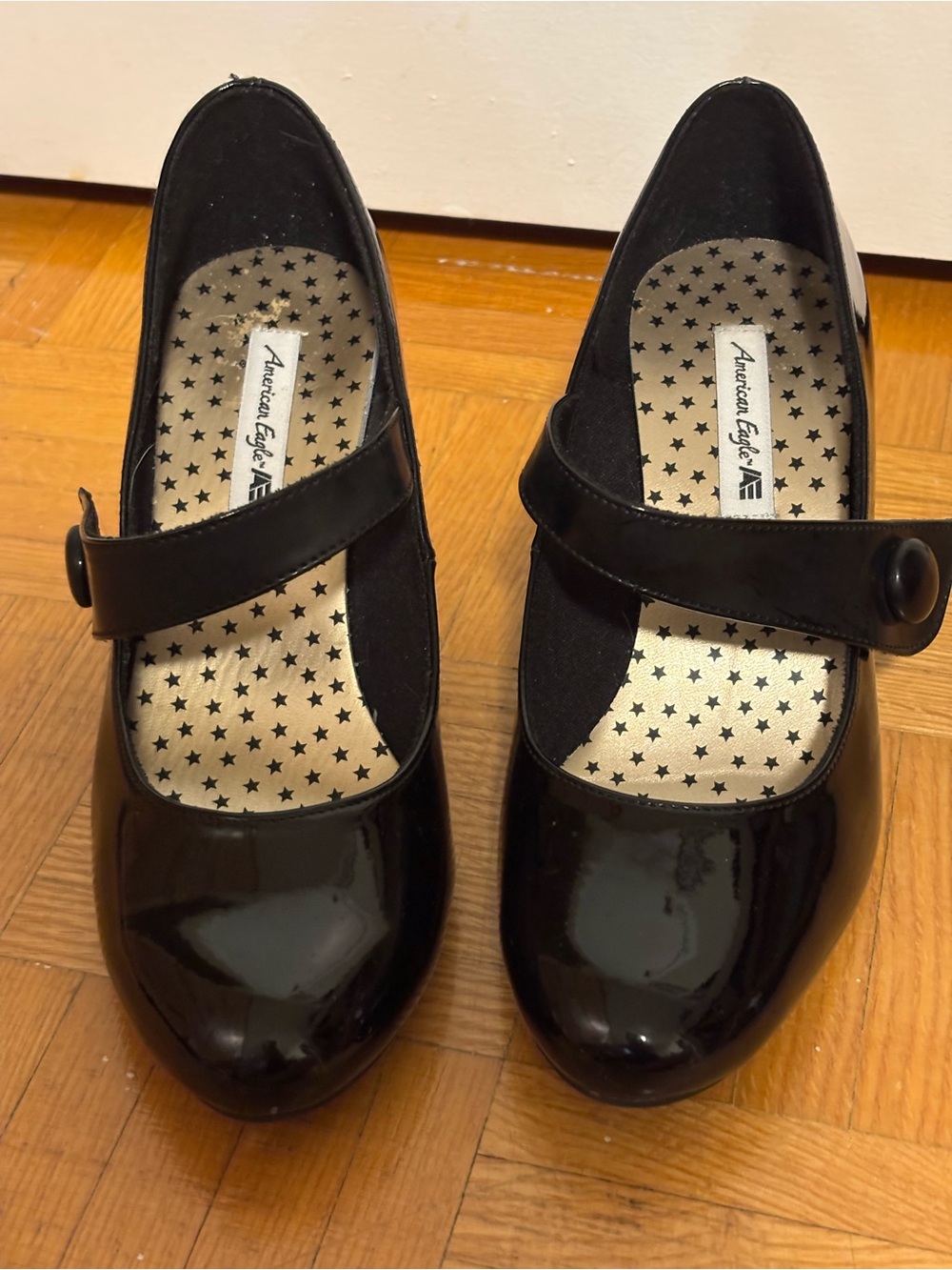 American Eagle Outfitters Black Patent Heels with Star-Print Insole
